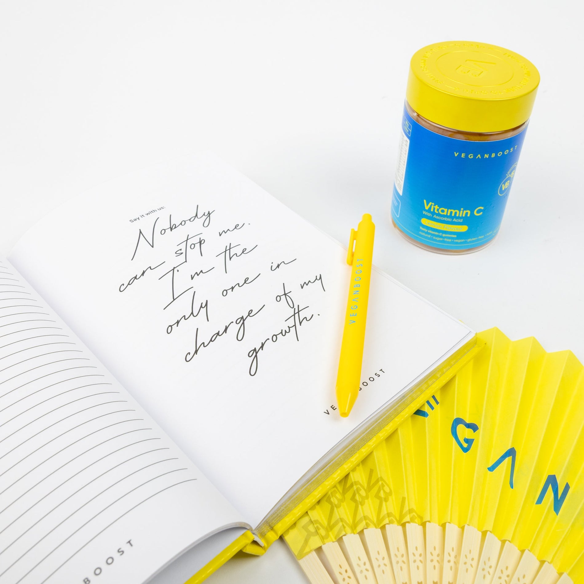 Hoe helpt vitamine C bij de aanmaak van collageen?